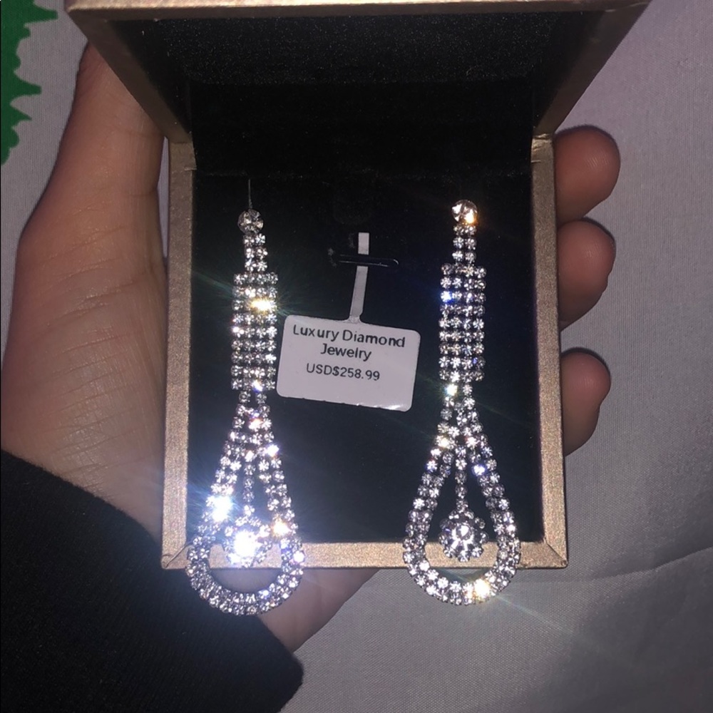 Long Diamond Earings